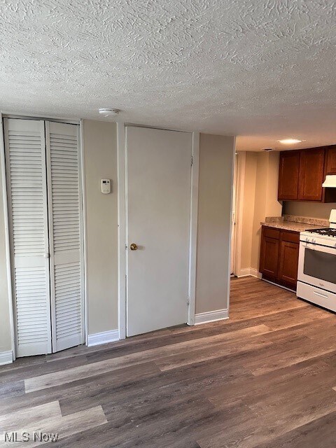 Foto del edificio - 3499 Dennis Ct