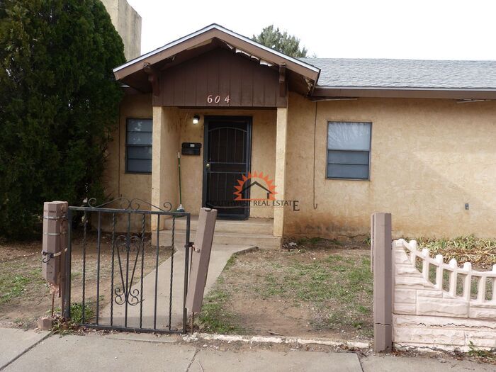 604 Sheldon St, Clovis, NM 88101 Townhome Rentals in Clovis NM