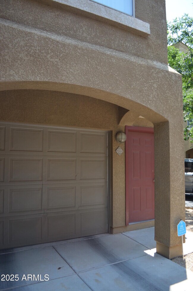 Building Photo - 4644 N 22nd St