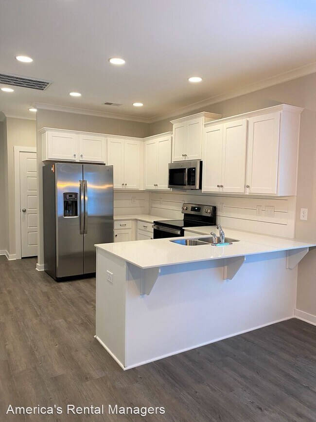 Foto del edificio - 3 br, 2.5 bath House - 224 Creek Run Way