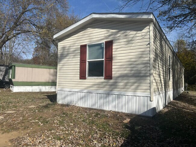 Building Photo - 7519 Dorr St