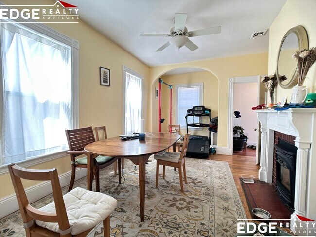 Foto del edificio - 12 Hopedale St