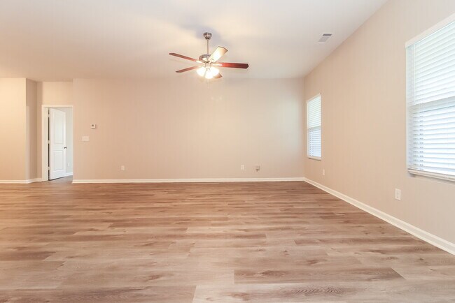 Foto del edificio - 31 Culver Ridge Dr