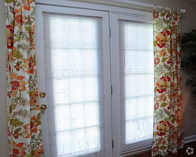 Vestavia Park Apartments Apartments in Vestavia Hills, AL