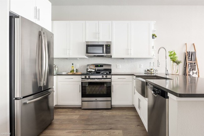 Building Photo - 2 br, 2 bath Condo - 3311 Blackburn St # 7768
