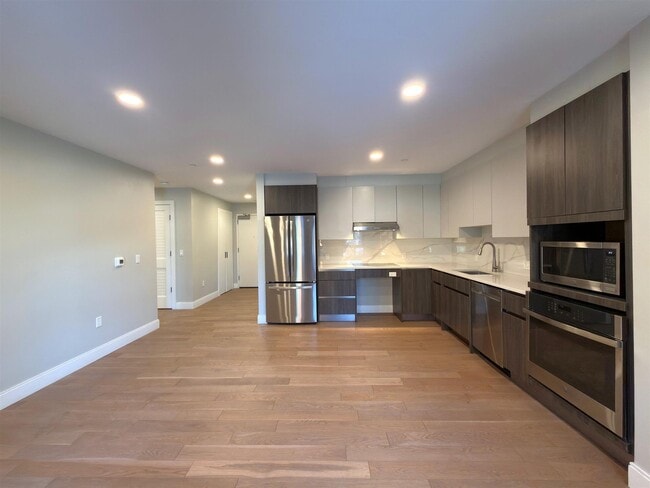 Foto del edificio - 15 Central St