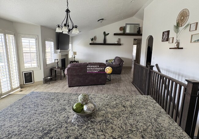 Foto del edificio - 9474 S Lea Heather Way