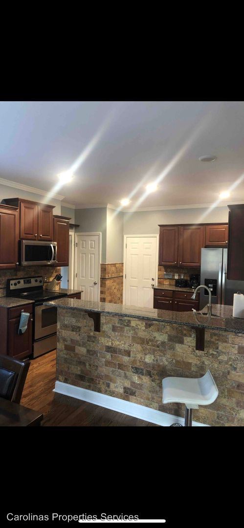 Foto del edificio - 4 br, 2.5 bath House - 1647 Wakefield Way