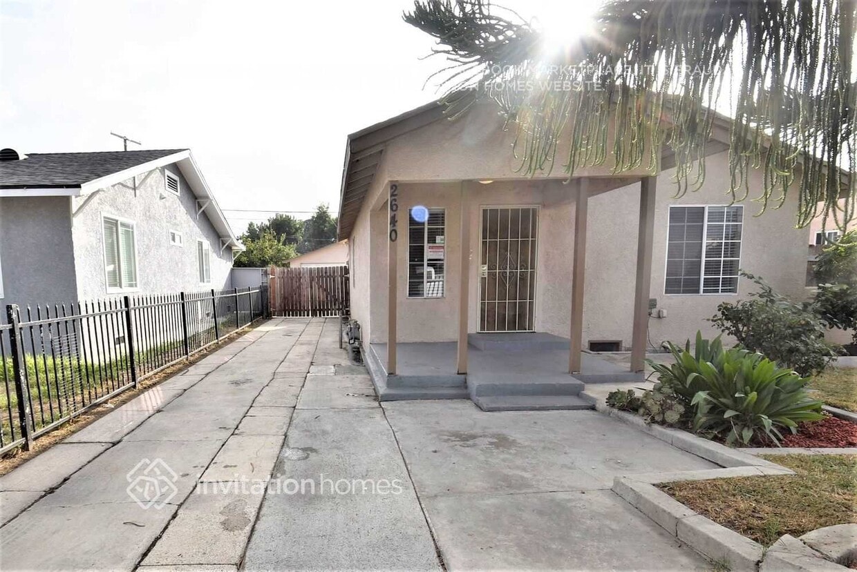 Primary Photo - 2640 E 110th St
