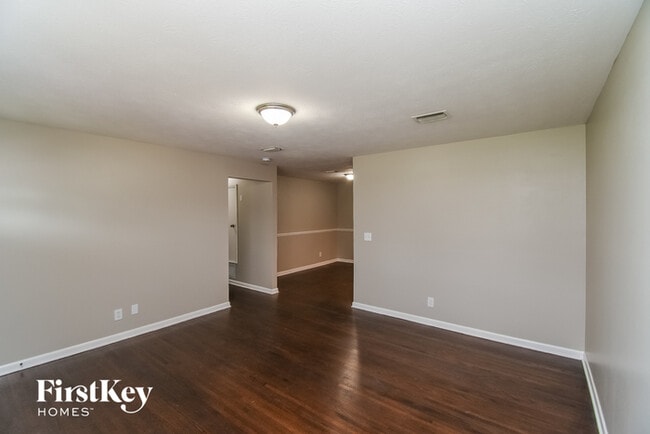Building Photo - 3013 Skipper Ln