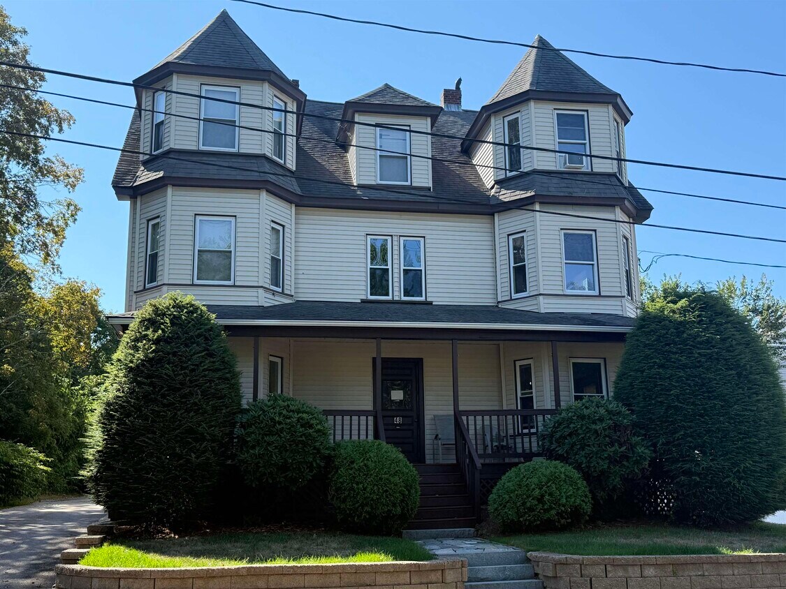 Primary Photo - 48 South Ave