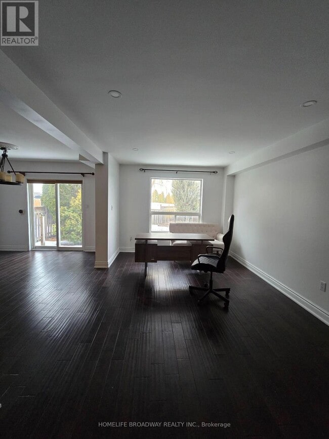 Building Photo - 81 Clearmeadow Blvd