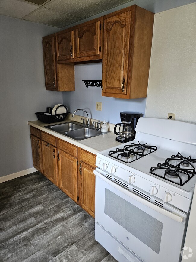 Building Photo - 346 Rose Ln
