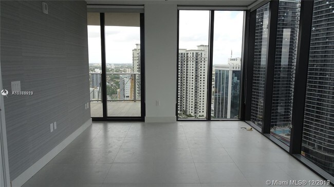 Building Photo - 1010 Brickell Ave