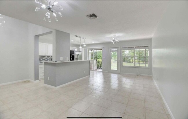 Building Photo - 5286 Sapphire Valley