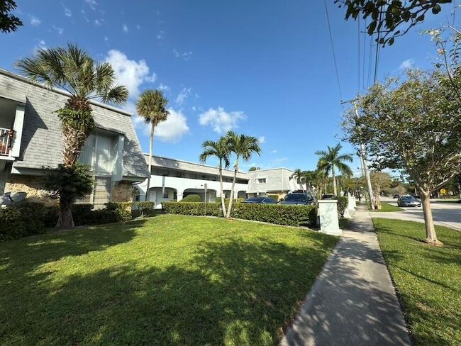 Foto del edificio - 4251 NW 5th St