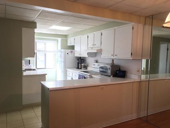 Building Photo - 400 Narragansett Pky