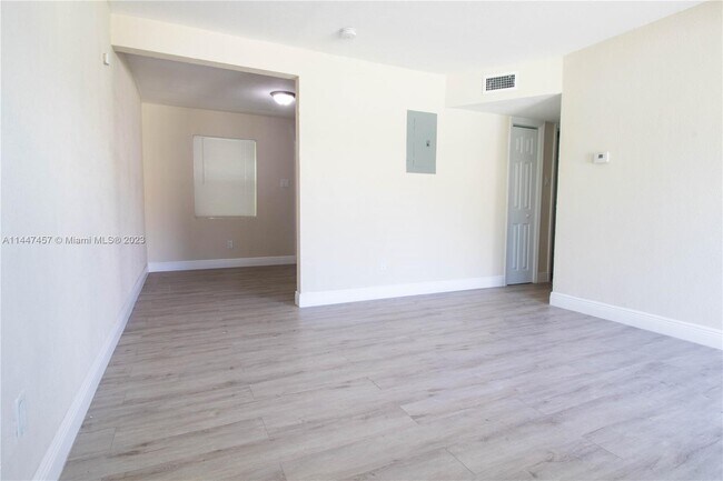 Foto del edificio - 429 NW 9th Ave