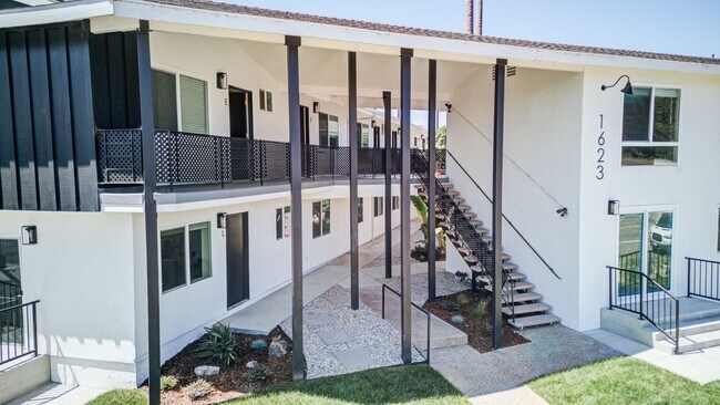 Foto del edificio - Arlington Avenue Residences