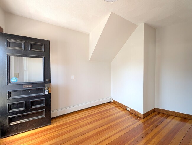 Foto del edificio - 29 Frederick Ave