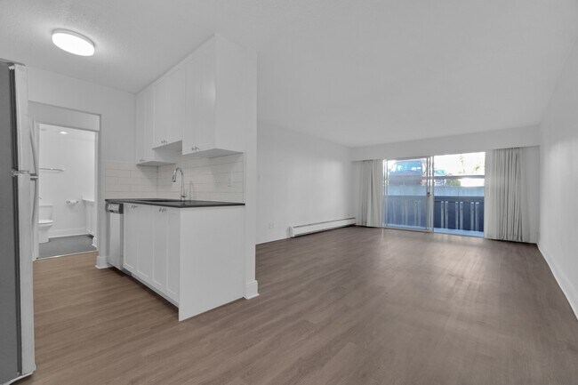 Photo du bâtiment - Olympic View Apartments