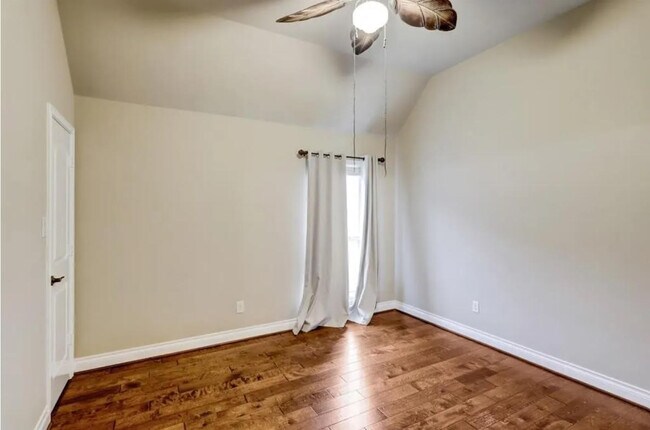 Foto del edificio - 13407 Graham Springs Ct
