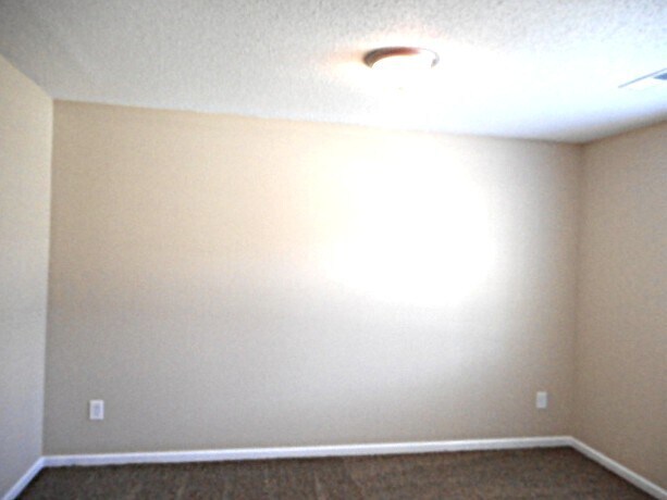 Building Photo - 1836 Chatfield Dr