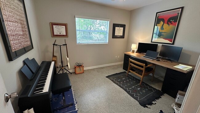 Secondary bedroom (closet is to the right out of frame) - 5324 Andrus Ave