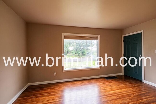Foto del edificio - 948 E Millcreek Way
