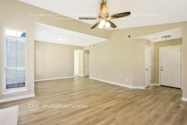 Building Photo - 6635 Emerald Pointe Cir