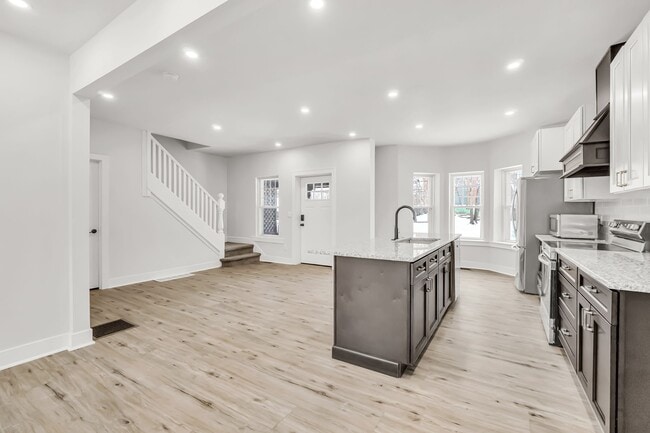 Kitchen area - 1655 E 118th St