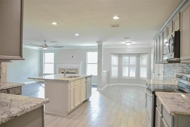 Foto del edificio - 6626 Crystal Point Dr