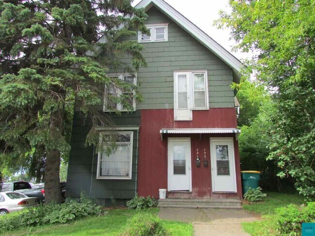 Building Photo - 421 N 4th Ave E