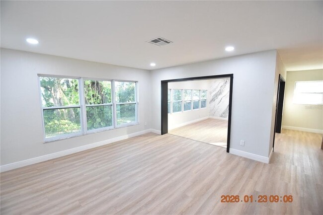 Foto del edificio - 3606 River Grove Dr