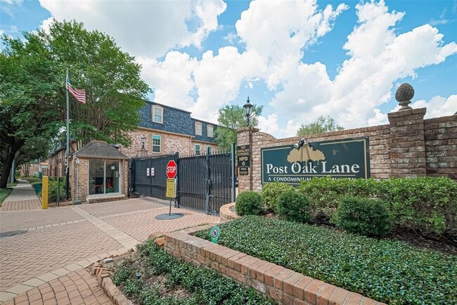 Foto del edificio - 359 N Post Oak Ln