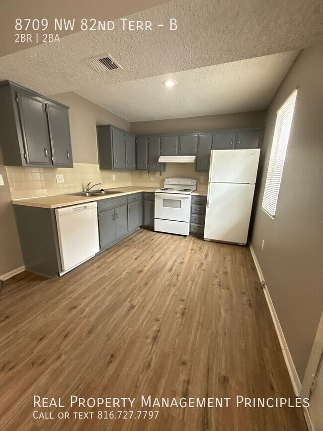 Foto del edificio - 8709 NW 82 Terrace