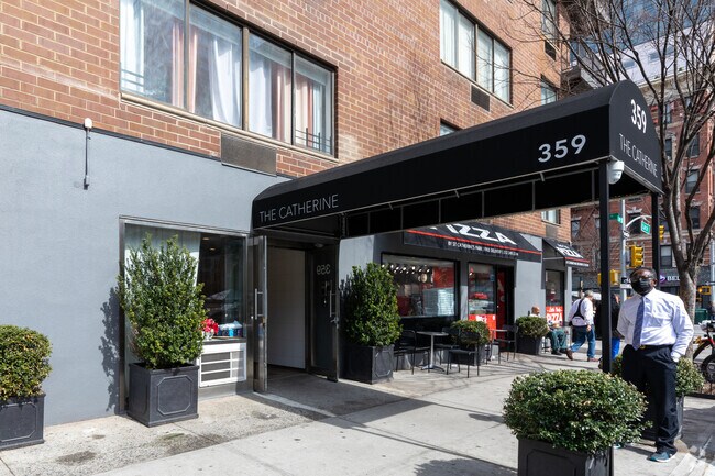 Building Photo - First Avenue Condominiums