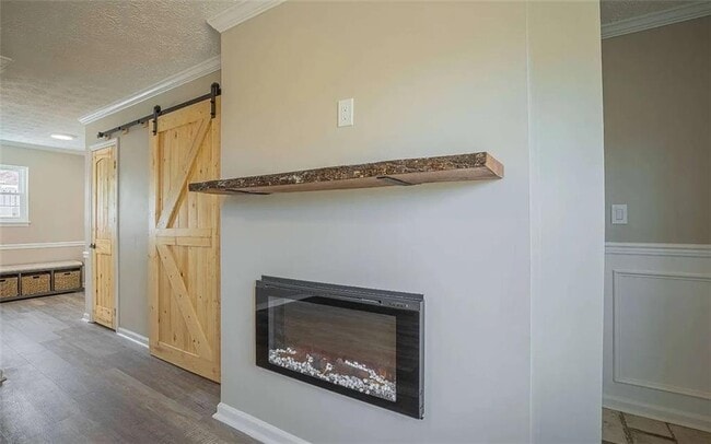 Building Photo - 1235 Riverside Dr