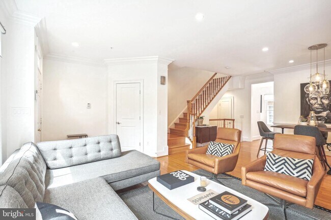 Foto del edificio - 417 Euille St