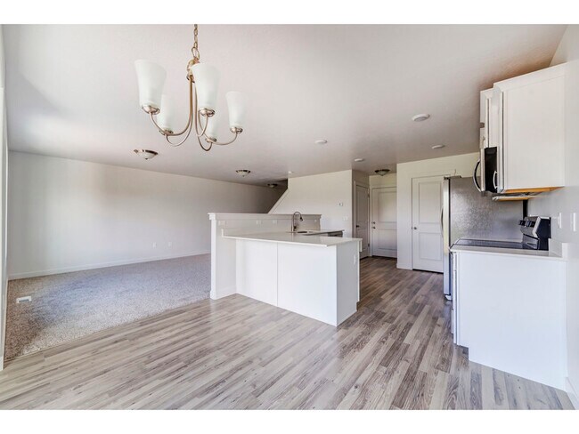 Building Photo - 523 W 1520 S