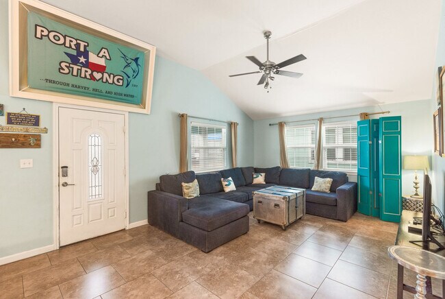 Foto del edificio - 618 Island Retreat Ct