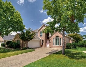 Building Photo - 520 Layton Dr