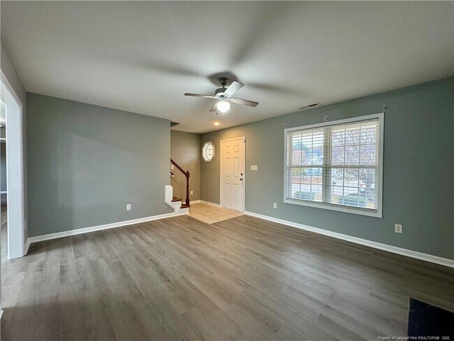 Foto del edificio - 311 Ranier Dr