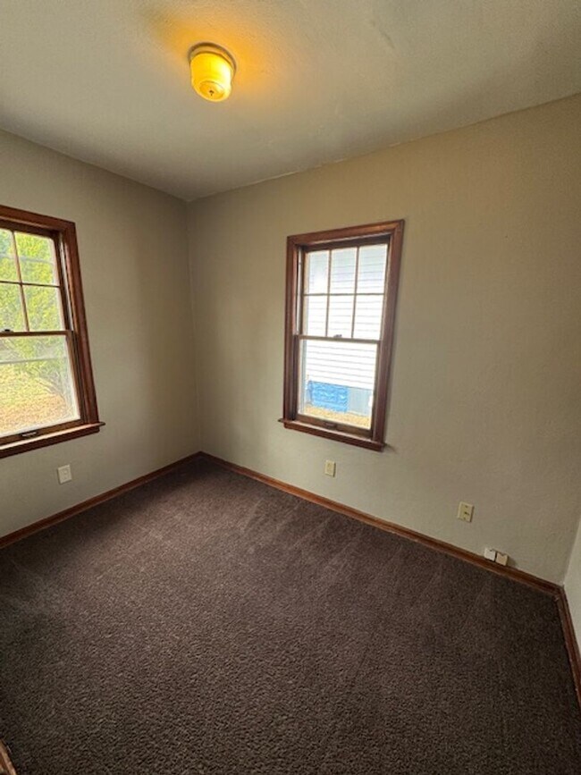 Foto del edificio - 3602 Robinwood Dr