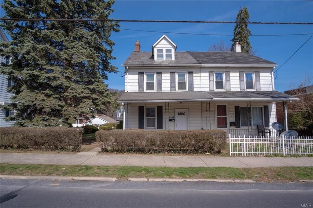 Primary Photo - 1211 Broadway