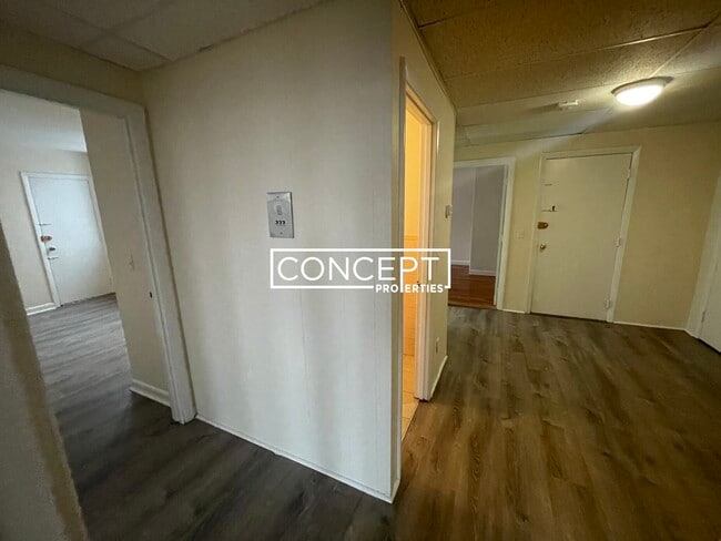 Building Photo - 1131 Commonwealth Ave