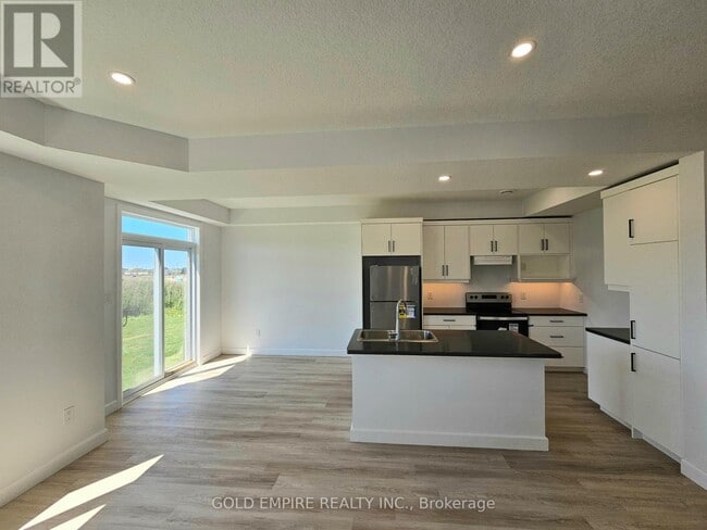 Building Photo - 1151 Hobbs Dr