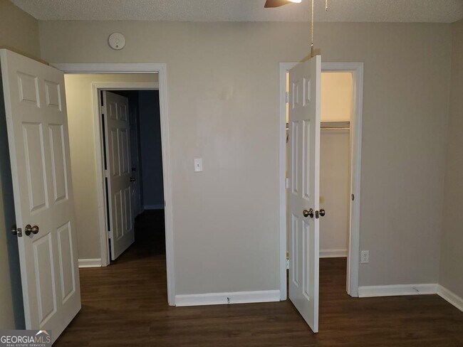 Foto del edificio - 216 Parker Dairy Rd