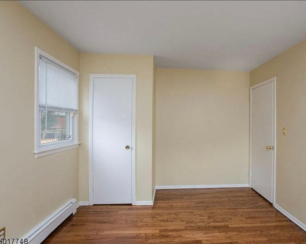 Bedroom1 - 260 Indiana St
