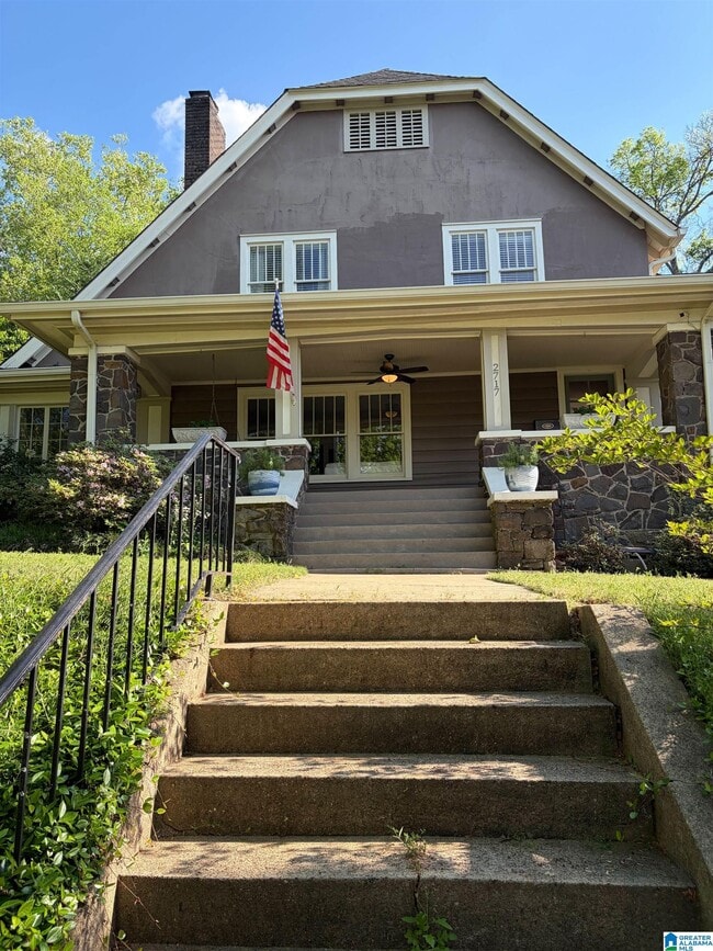 Building Photo - 2717 Caldwell Ave S